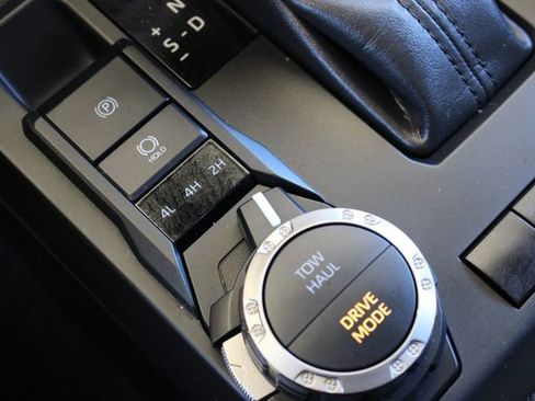 Used 2025 Toyota Tacoma TRD Sport image 26