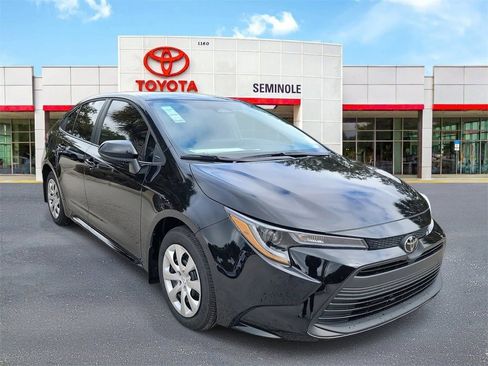 New 2026 Toyota Corolla LE FWD image 2