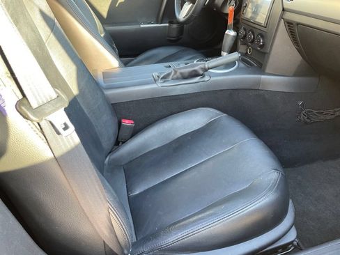 Used 2008 MAZDA MX-5 Miata Touring w/ Interior Trim Pkg RWD image 17