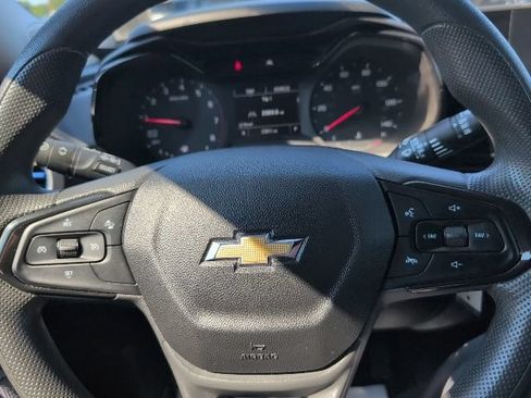 Used 2024 Chevrolet Trax LS FWD image 17