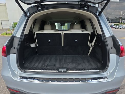 Used 2024 Mercedes-Benz GLS 450 4MATIC w/ AMG Line Exterior image 15