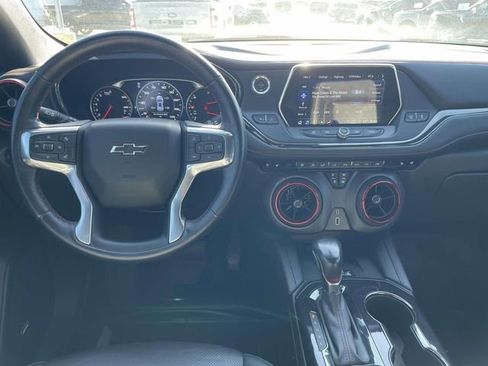 Used 2021 Chevrolet Blazer RS w/ Enhanced Convenience Package FWD image 11