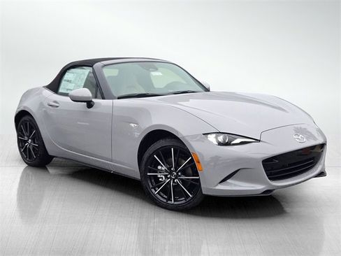 New 2025 MAZDA MX-5 Miata Grand Touring image 1