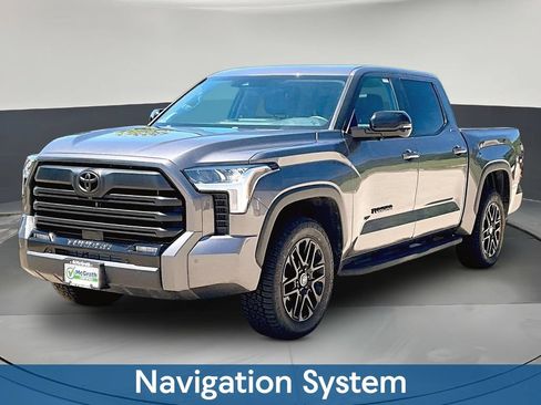 Used 2024 Toyota Tundra Limited AWD/4WD image 3