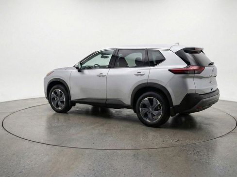 Used 2025 Nissan Rogue SV FWD image 6