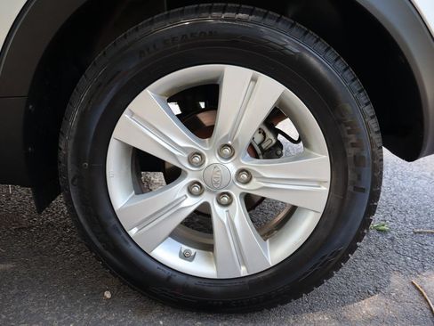 Used 2011 Kia Sportage LX w/ Convenience Pkg FWD image 42
