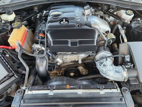 Used 2022 Chevrolet Camaro LT w/ RS Package image 28