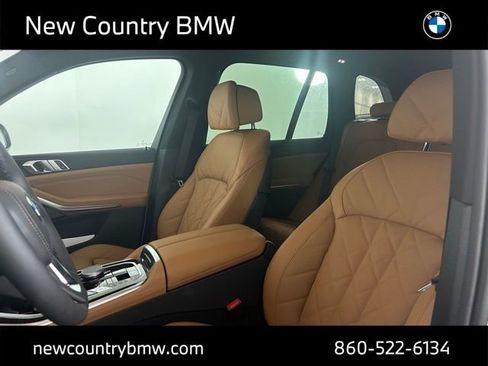 New 2026 BMW X5 xDrive40i w/ Premium Package AWD/4WD image 10