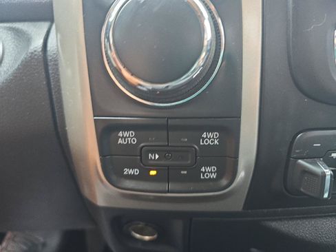 Used 2017 RAM 1500 Big Horn AWD/4WD image 25
