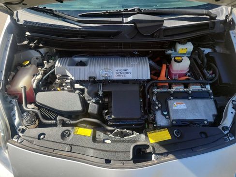 Used 2010 Toyota Prius Two image 31