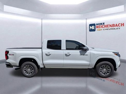 New 2026 Chevrolet Colorado LT w/ LT Convenience Package AWD/4WD image 4