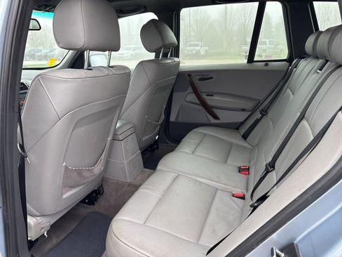 Used 2004 BMW X3 3.0i image 9