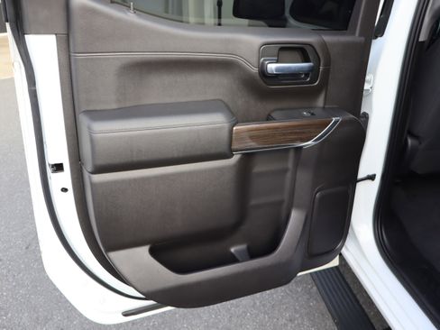 Used 2020 Chevrolet Silverado 1500 RST w/ All-Star Edition image 31