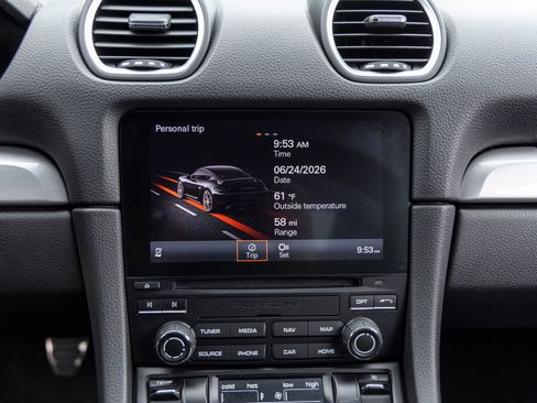 Used 2020 Porsche 718 Cayman GT4 RWD image 46