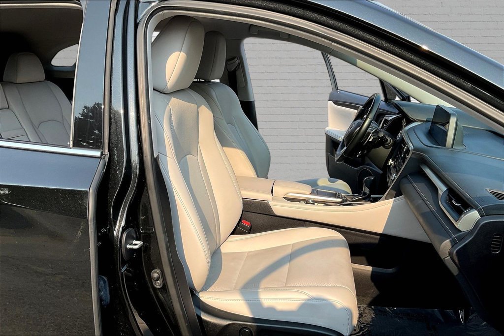 Used 2021 Lexus RX 350 FWD w/ Accessory Package image 27