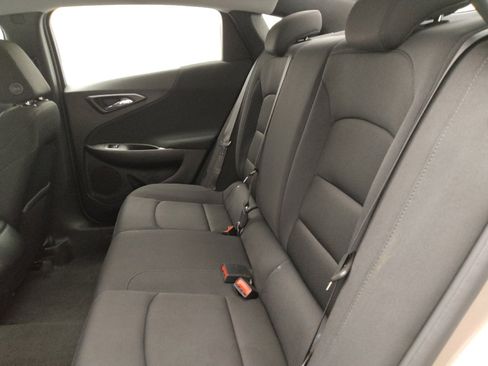 Used 2024 Chevrolet Malibu LS FWD image 18