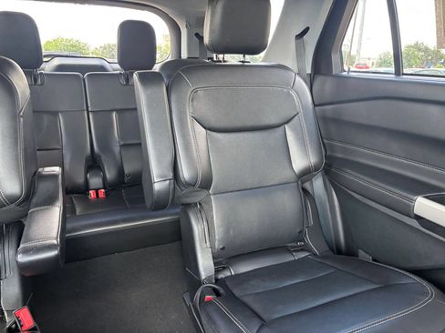 Used 2024 Ford Explorer Limited RWD image 41