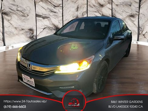 Used 2017 Honda Accord EX image 7
