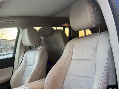 Used 2020 Mercedes-Benz GLS 450 4MATIC w/ Convenience Package image 36