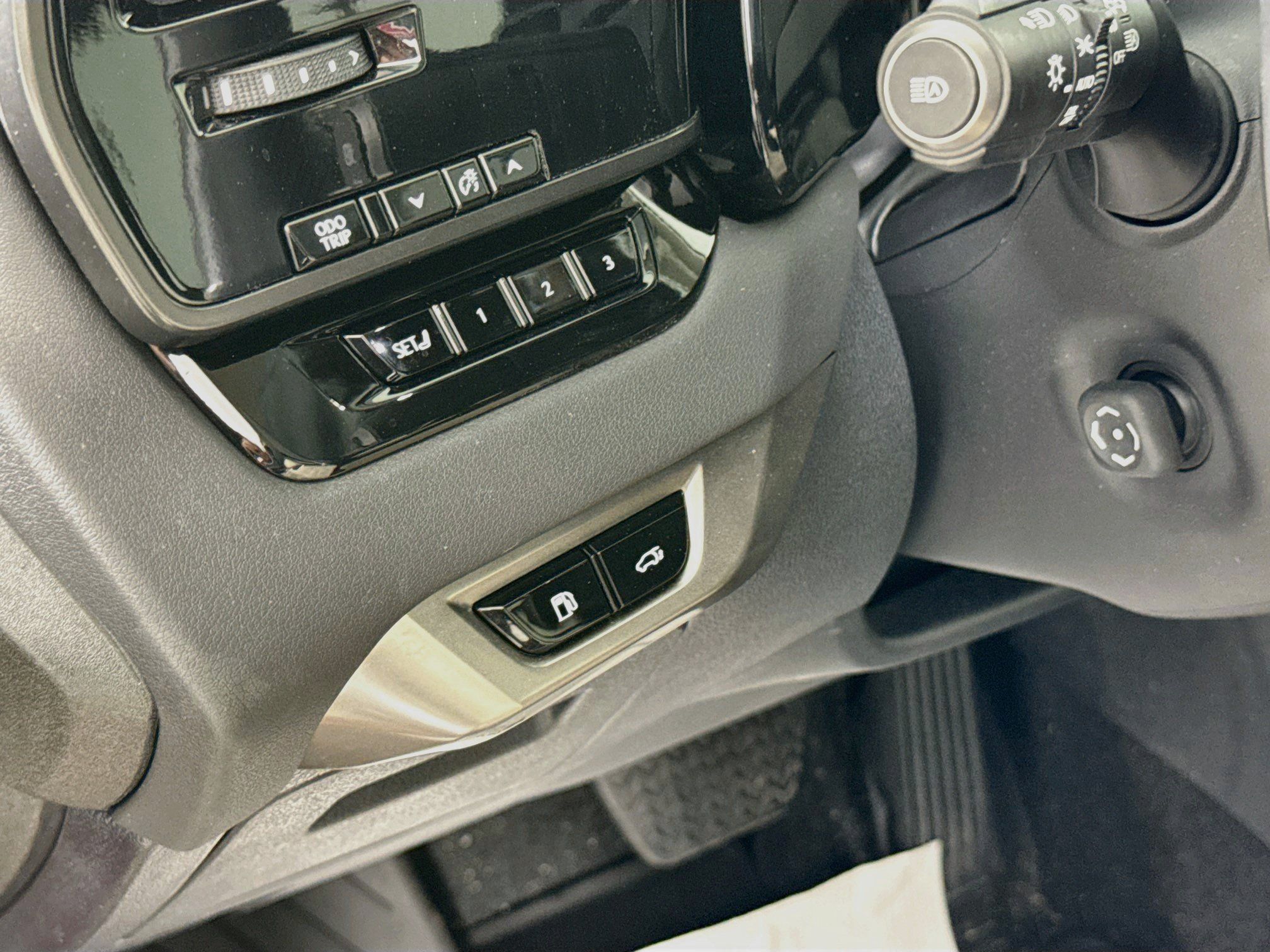 Used 2023 Lexus RX 350 AWD w/ Accessory Package (Z1) image 10