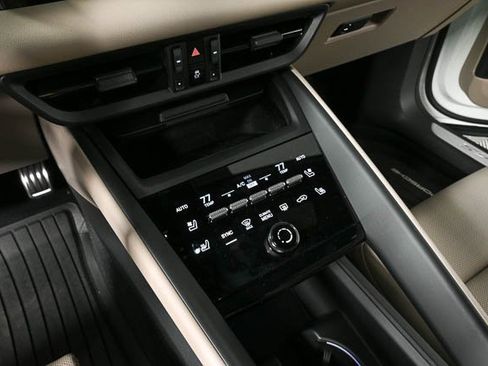 New 2025 Porsche Macan 4S Electric image 21