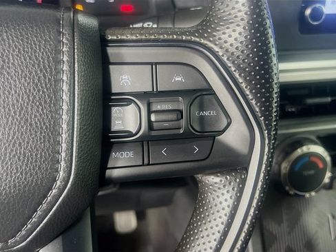 Used 2024 Toyota Tacoma SR5 AWD/4WD image 18