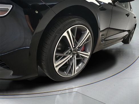 Certified 2025 Genesis G70 2.5T w/ Sport Prestige Package image 4