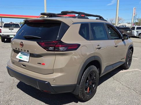 New 2026 Nissan Rogue SV AWD/4WD image 10