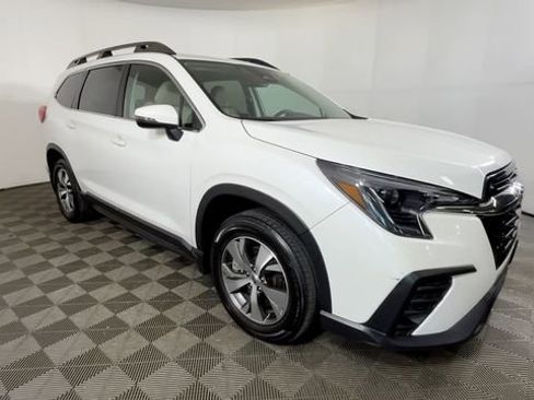 Used 2023 Subaru Ascent Premium w/ Convenience Package AWD/4WD image 13