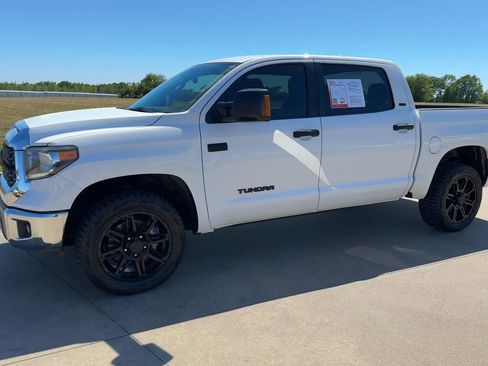 Used 2020 Toyota Tundra SR5 image 5
