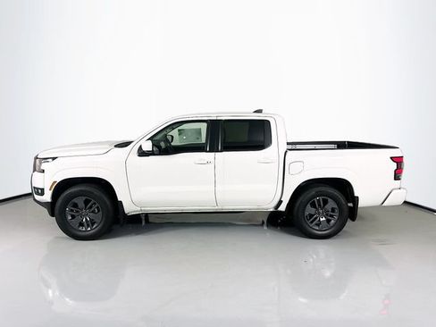 Used 2025 Nissan Frontier SV w/ SV Convenience Package RWD image 6