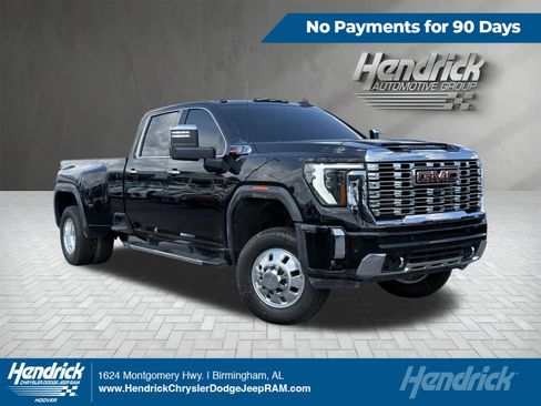 Used 2025 GMC Sierra 3500 Denali AWD/4WD image 1
