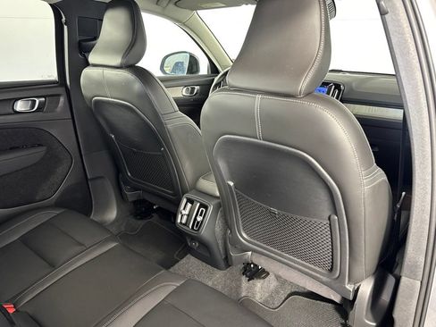 Used 2025 Volvo XC40 B5 Plus AWD/4WD image 43