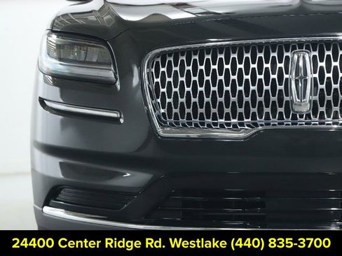 Used 2023 Lincoln Nautilus Reserve w/ Cargo Utility Package AWD/4WD image 7