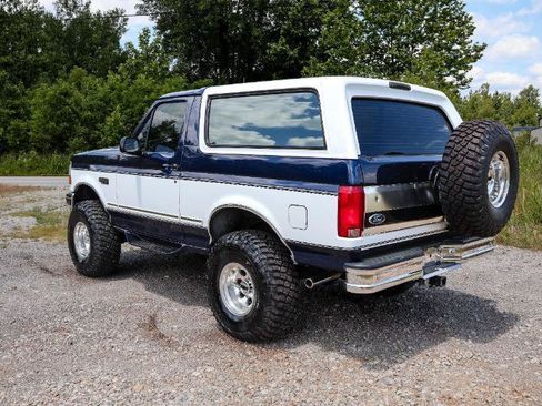 Used 1994 Ford Bronco XLT AWD/4WD image 3