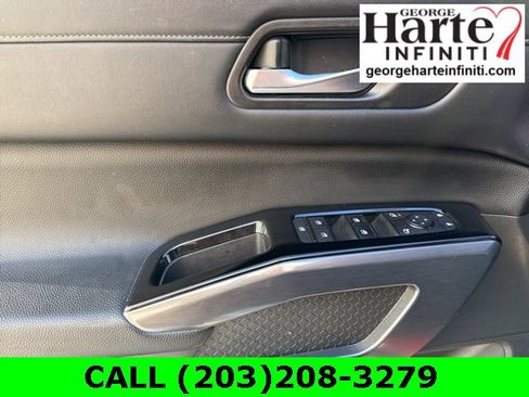 Used 2023 Nissan Pathfinder SL image 23