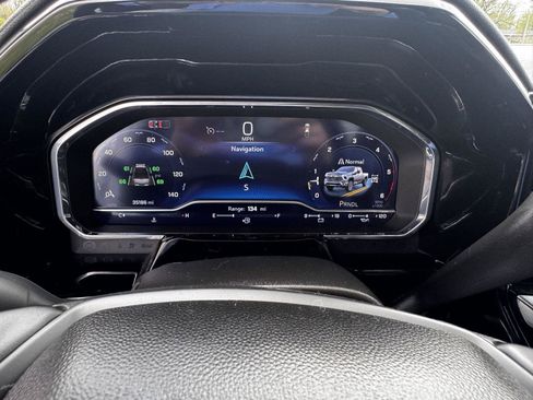 Used 2025 Chevrolet Silverado 2500 LT AWD/4WD image 18