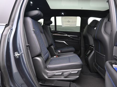 New 2026 Cadillac Escalade IQ Luxury 1 w/ LPO, Floor Liner Package image 12