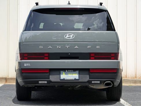 Used 2024 Hyundai Santa Fe SEL FWD image 10