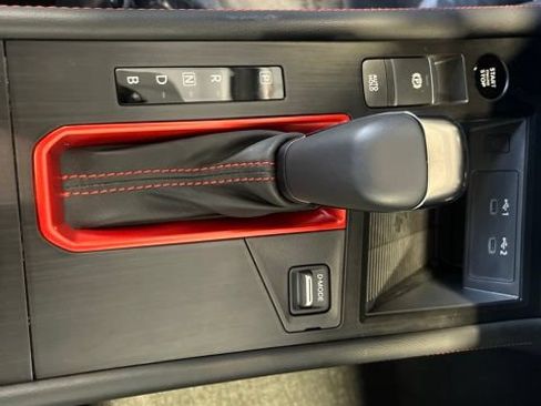 Certified 2025 Nissan Kicks SR AWD/4WD image 18