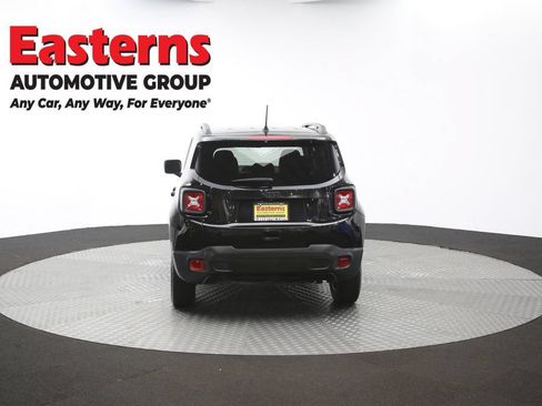 Used 2023 Jeep Renegade Latitude AWD/4WD image 37