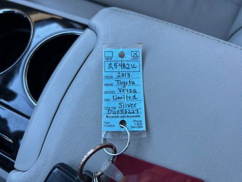 Used 2013 Toyota Venza Limited image 22