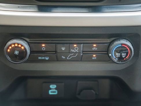 Used 2023 Ford F150 XLT AWD/4WD image 32