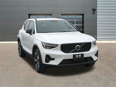 Used 2025 Volvo XC40 B5 Plus