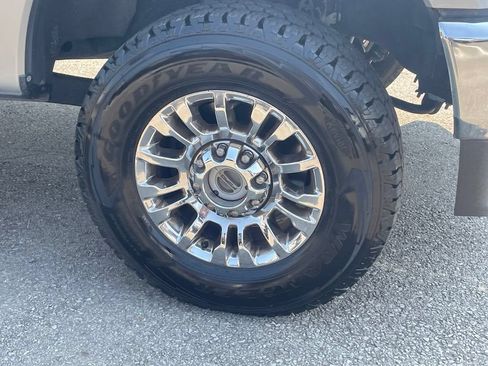 Used 2020 Ford F250 XLT w/ XLT Premium Package AWD/4WD image 5