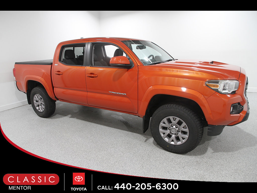 Used 2017 Toyota Tacoma SR5 w/ Tow Package AWD/4WD image 1