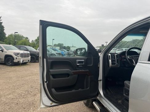 Used 2015 GMC Sierra 1500 SLE w/ SLE Value Package AWD/4WD image 12