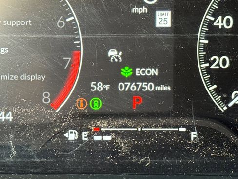Used 2024 Honda Civic Sport image 18