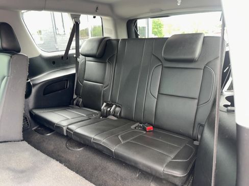 Used 2018 Chevrolet Suburban LT AWD/4WD image 12