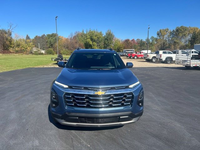 Used 2025 Chevrolet Equinox LT w/ Convenience Package II AWD/4WD image 9